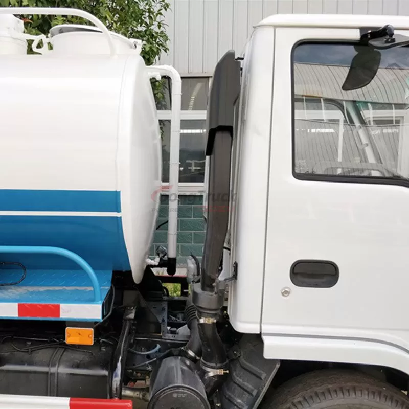 Isuzu NKR sewage cleaning truck