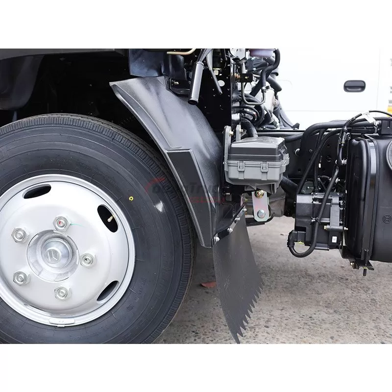 Isuzu 120HP 4×2 Light Truck Chassis for 3-6 Ton Loads