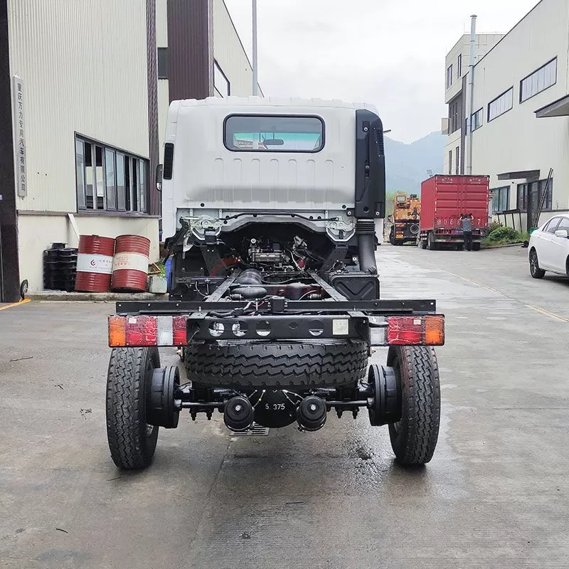 Isuzu KV100 4x4 Truck with Integrated Winch – Built for Rugged Terrain & Heavy-Duty Tasks