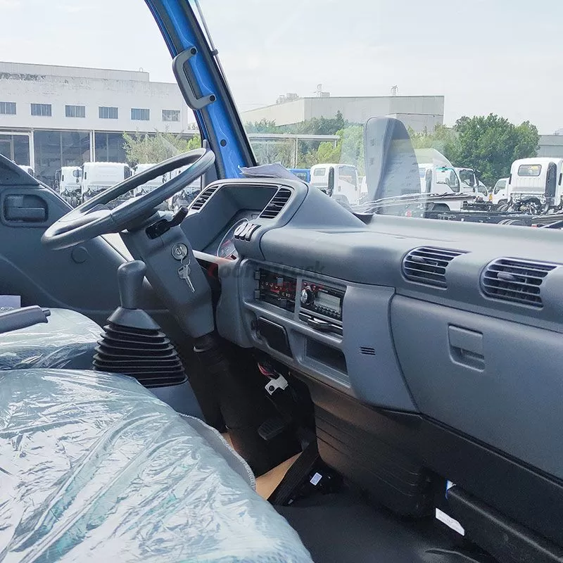 Unveiling the ISUZU 100p Chassis: Superior Durability and Reliability for Your Business Needs