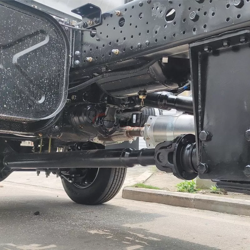 700p Medium-Duty Chassis – Ideal for Heavy-Duty Cargo Van & Trailer Upfitting, Euro VI Compliant