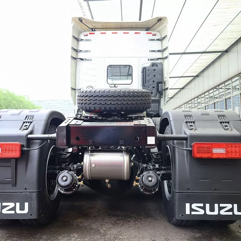 ISUZU VC66 GIGA automatic transmission tractor head