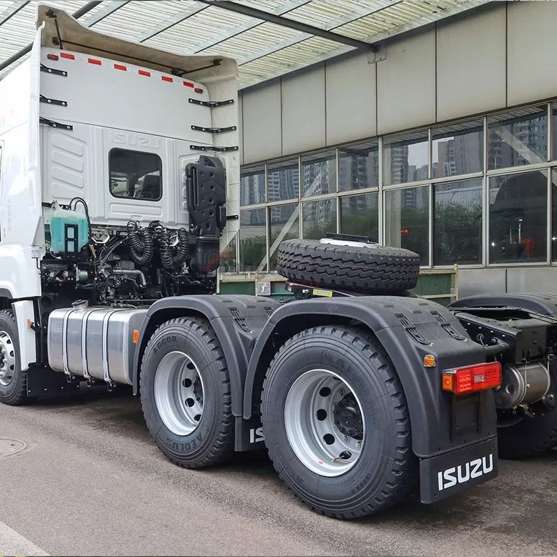 ISUZU VC66 GIGA automatic transmission tractor head