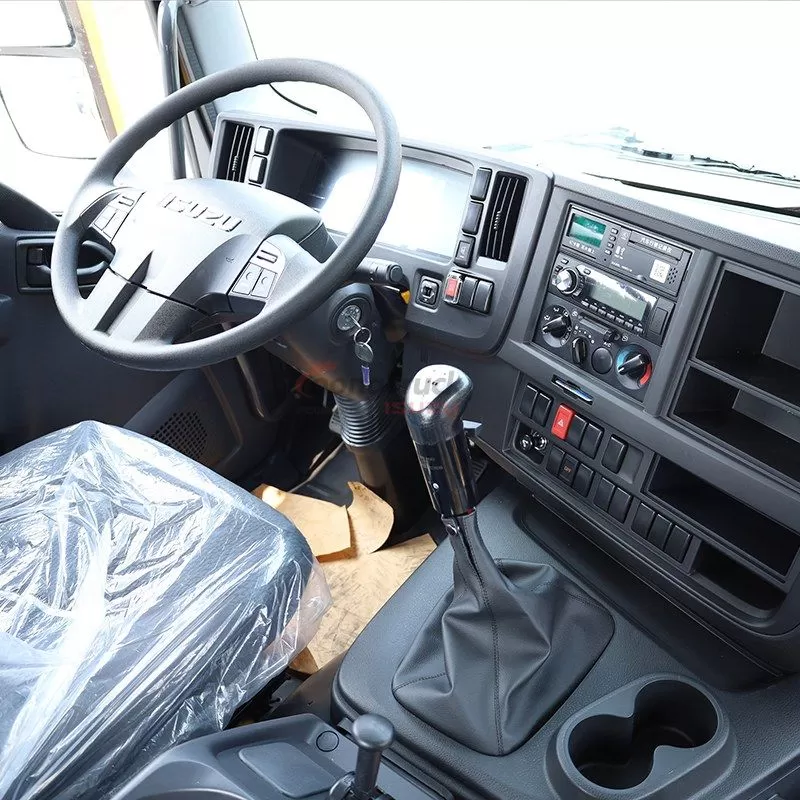 Isuzu Heavy duty Truck GIGA VC66 4X2 chassis 350hp-520hp