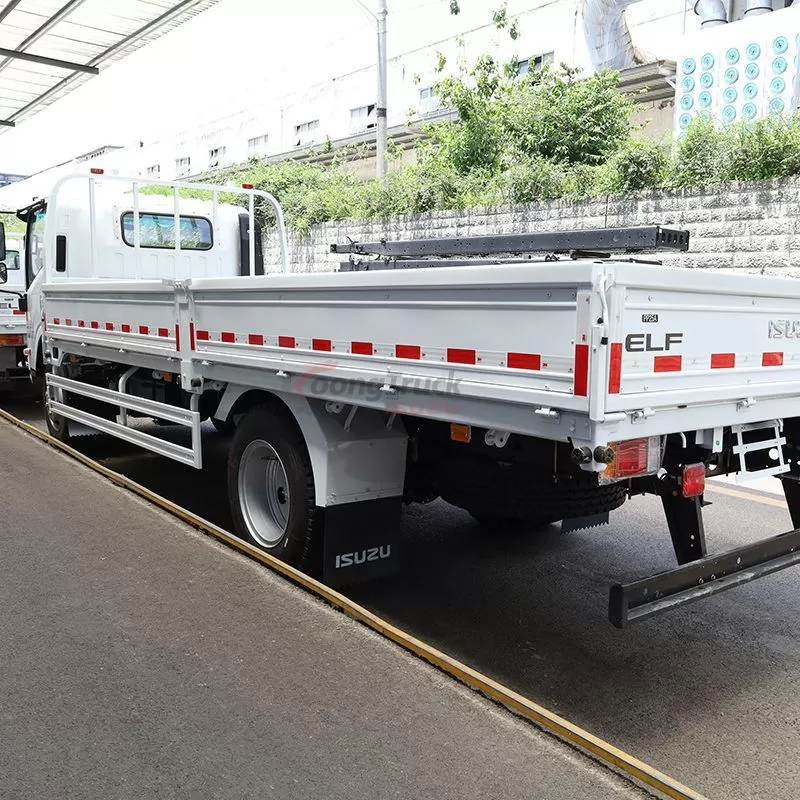 ISUZU NPR 700P Cargo Truck 7T Payload Factory direct price quality