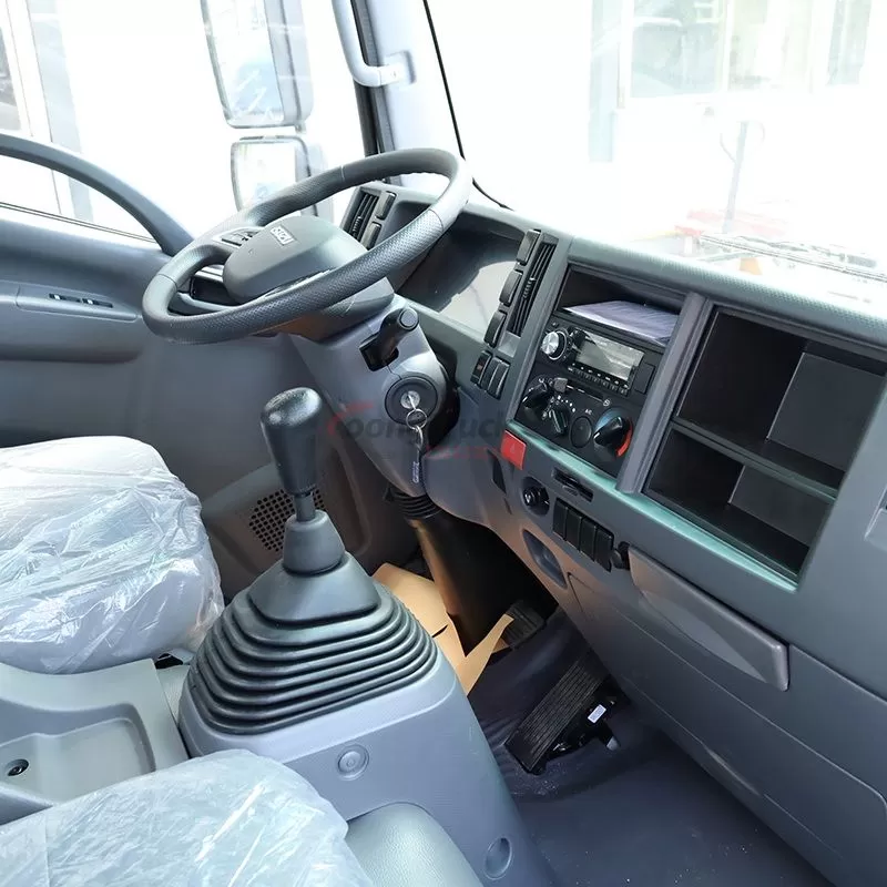 ISUZU NPR 700P Cargo Truck 7T Payload Factory direct price quality