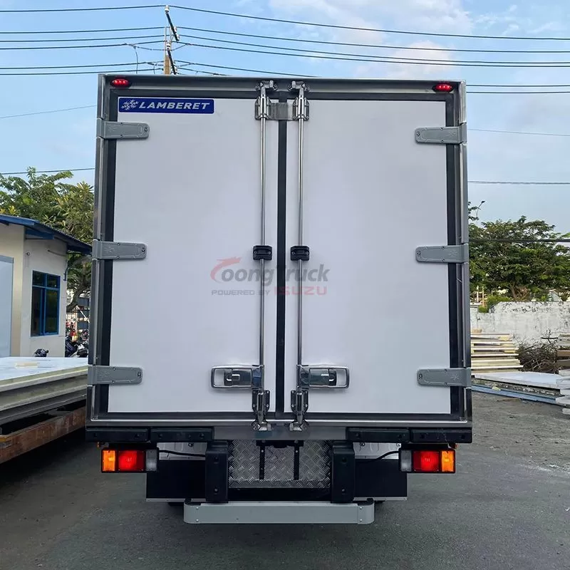 China Qingling ISUZU 7T freezer NPR Truck ThermoKing Carrier optional