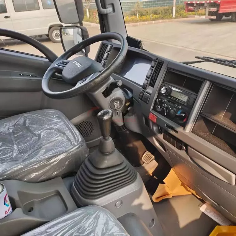 China Qingling ISUZU 7T freezer NPR Truck ThermoKing Carrier optional