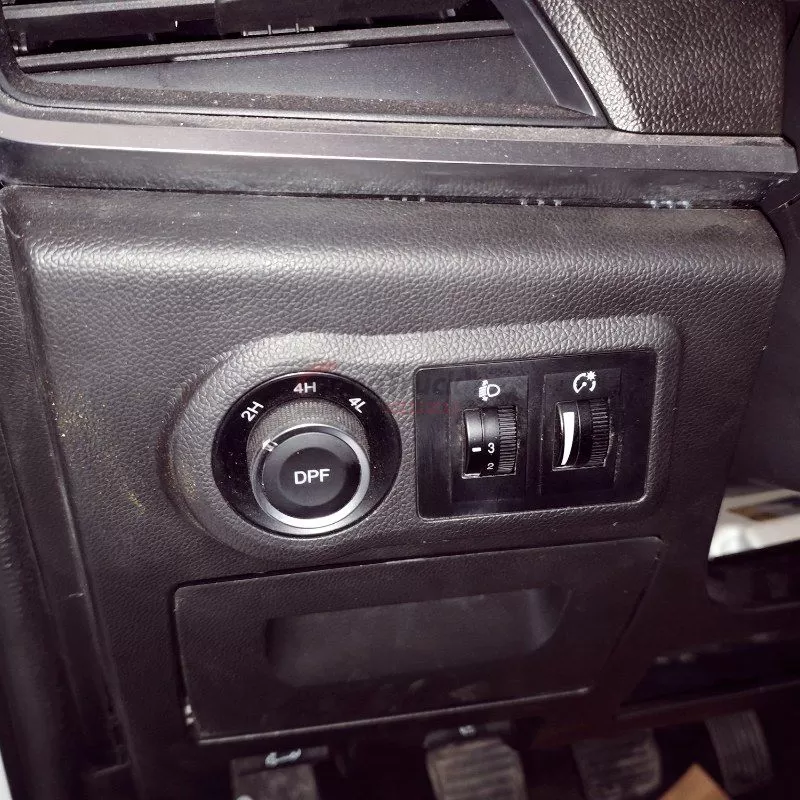 ISUZU TAGA 4WD Diesel Pickup Truck Heavy Duty for Mining Construction