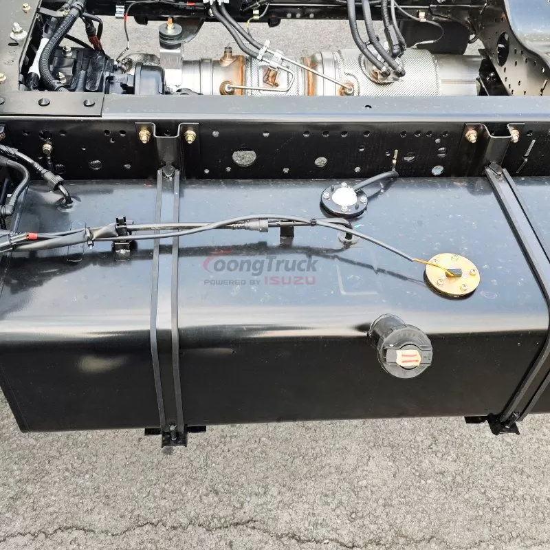 5–10 Ton Payload — Isuzu 100P Truck Chassis