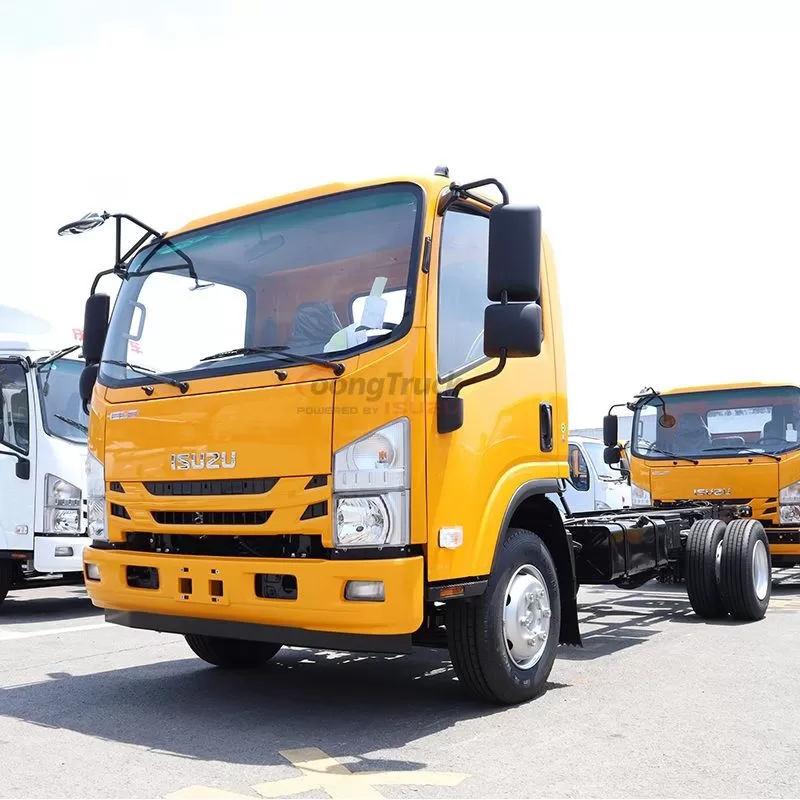 Payload 8.1-11.4T — Isuzu NPR 700P Truck Chassis