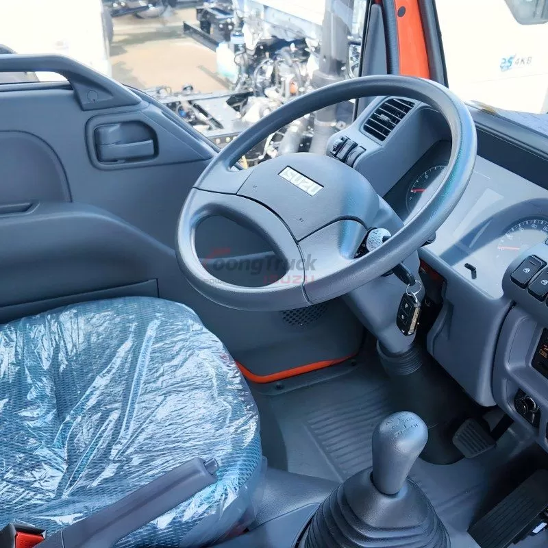 Best Selling Euro 6 Isuzu NHR 100P Diesel 4x2 Single Cab Chassis