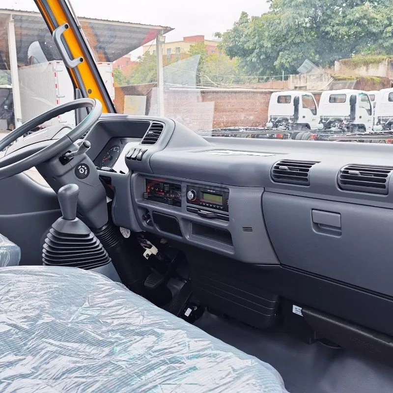 Hot Selling Euro 6 Diesel Isuzu NHR 100P 4x2 Single Cab Chassis Truck