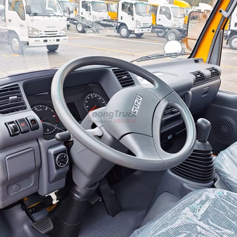 Hot Selling Euro 6 Diesel Isuzu NHR 100P 4x2 Single Cab Chassis Truck