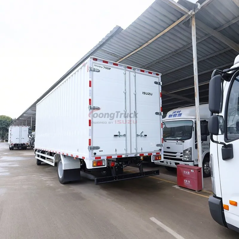 China ISUZU NPR trucks 4 5 7 tons NPR 700P Van trucks