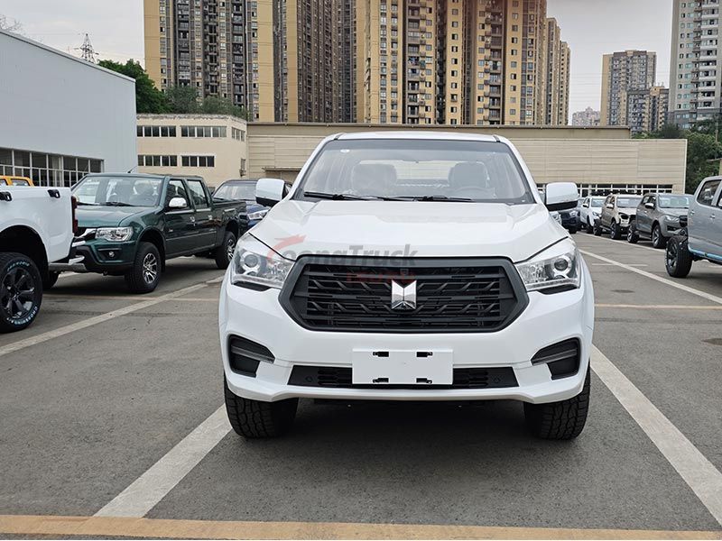 Powerful Isuzu Taga T28 Pickup for Sale with 3.0T Diesel Engine