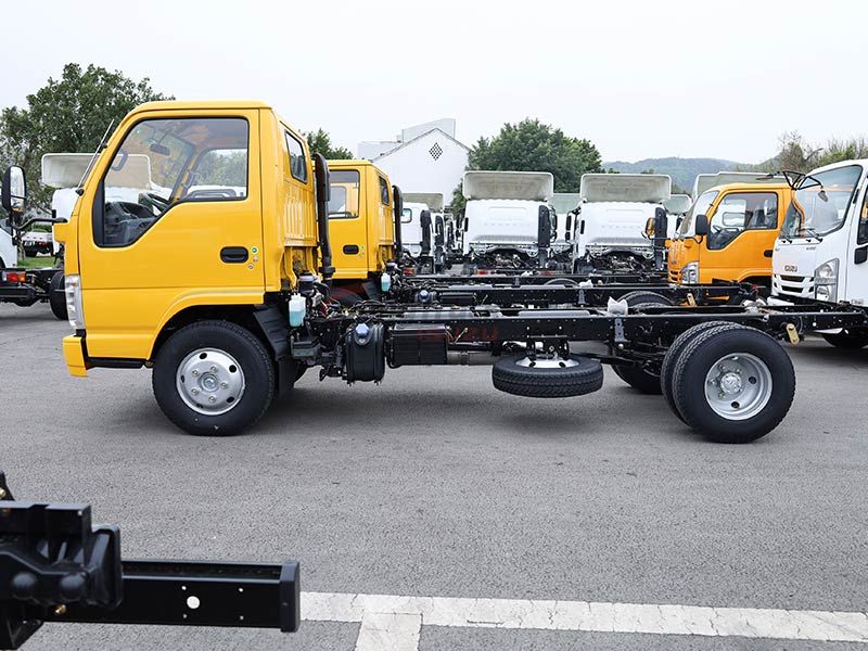 Best Selling New Light Commercial Vehicle Beautiful Quality Cabin Chassis Diesel Fuel 4x2 Drive Wheel Left Steering