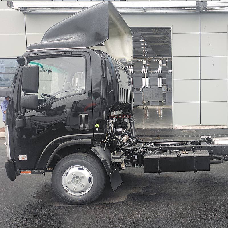 Isuzu KV100 Chassis: Reliable Core for Commercial Modifications, Built for High Load Capacity