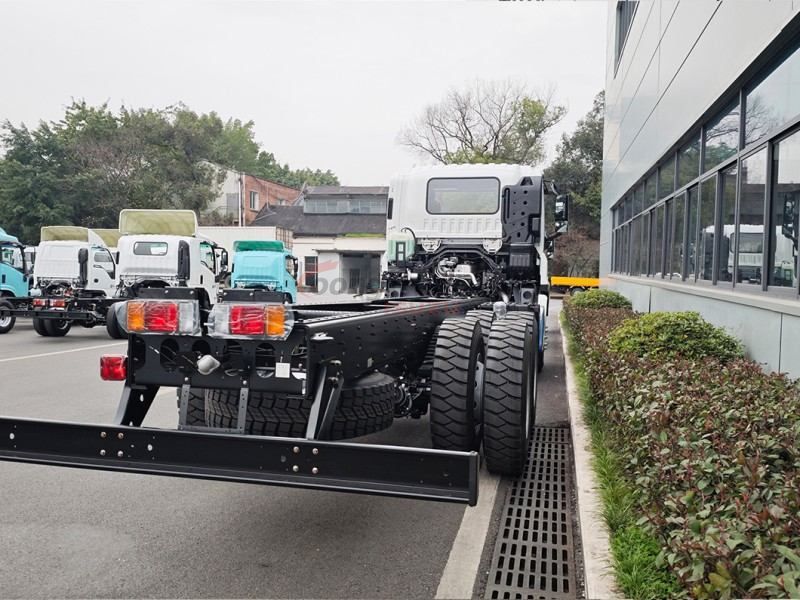Qingling ISUZU GIGA F series Fvz Model 6x4 8x4 Truck chassis