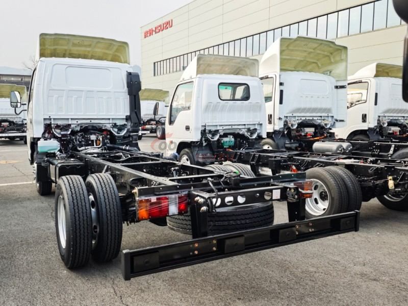 High-Quality Isuzu 100p 130HP 3.6m One Row Truck Chassis