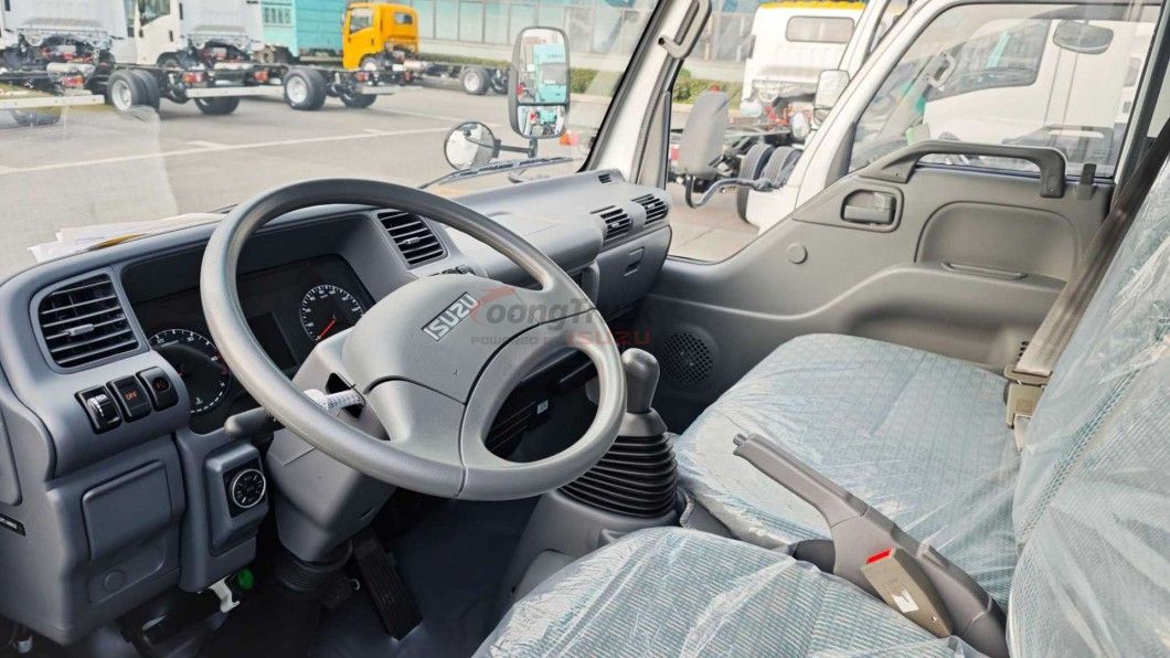 High-Quality Isuzu 100p 130HP 3.6m One Row Truck Chassis