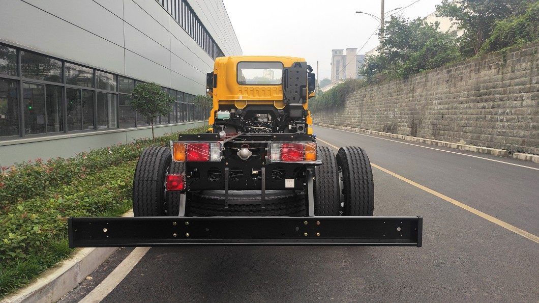 Payload ≥ 18 Tons — Isuzu GIGA / FVR-FVZ Truck Chassis