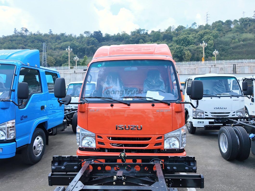 Best Selling Euro 6 Isuzu NHR 100P Diesel 4x2 Single Cab Chassis