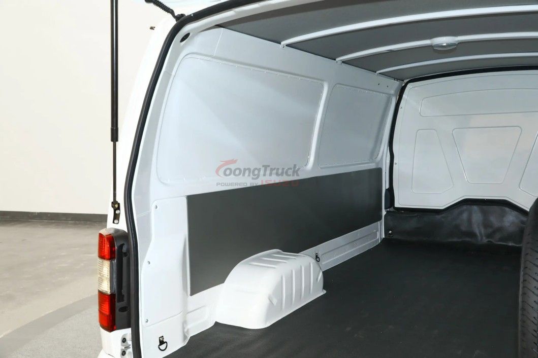 Jinbei Haice Light Passenger Vehicle Gasoline Van 1.6L 122HP L4 for Passenger Transport or Freight Business Delivery Van