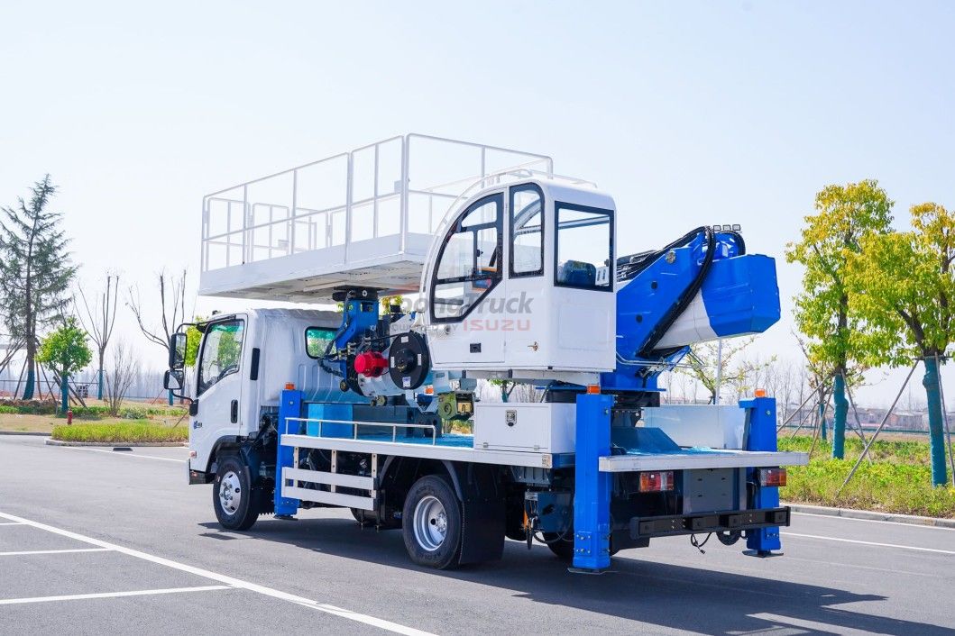 Isuzu 23 Meter, 5 Section Boom Large Aerial Work Platform